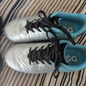 DSG Kids' Speed Viper Soccer Cleats Size 1